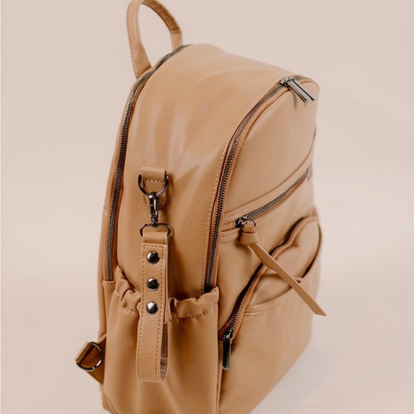 NWT Bubbles Kisses Karli Backpack in Dune - Picture 2 of 10